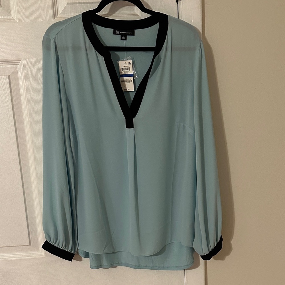 Elegant Women's Green Mist Blouse